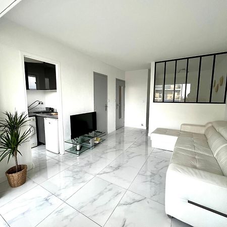 Studio 4 Couchages A 12 Min De La Plage A Pied Avec Wifi, Le Parking Est En Option Antibes Esterno foto