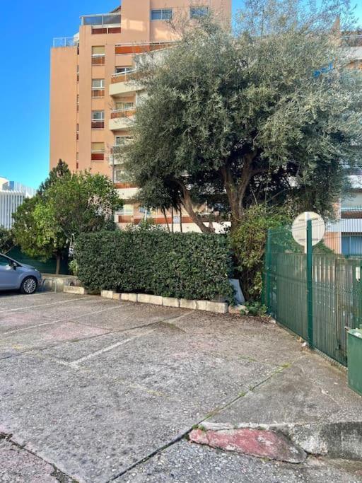 Studio 4 Couchages A 12 Min De La Plage A Pied Avec Wifi, Le Parking Est En Option Antibes Esterno foto